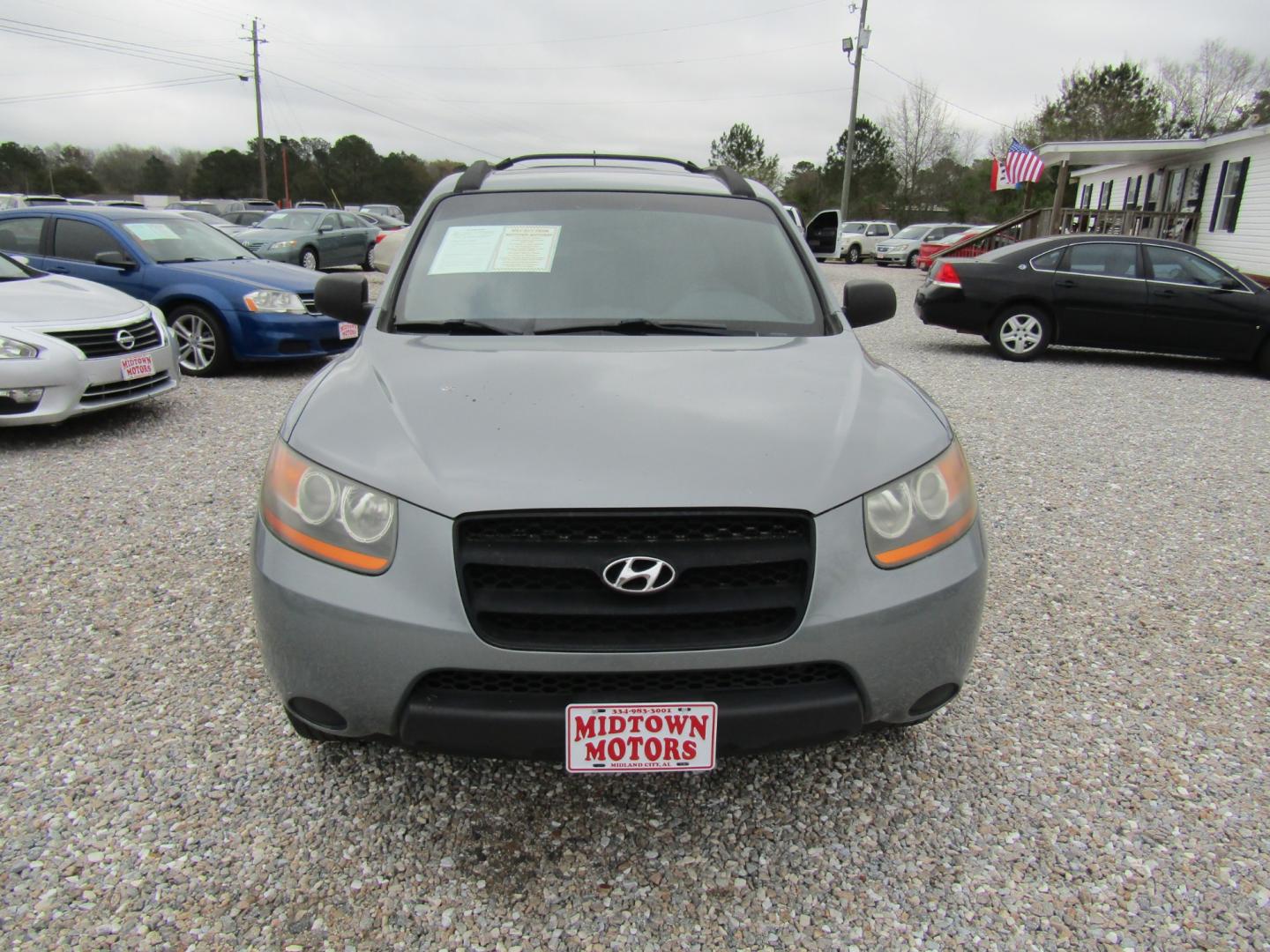 2009 Silver Hyundai Santa Fe GLS (5NMSG13D99H) with an 2.7L V6 DOHC 24V engine, Automatic transmission, located at 15016 S Hwy 231, Midland City, AL, 36350, (334) 983-3001, 31.306210, -85.495277 - Photo#1